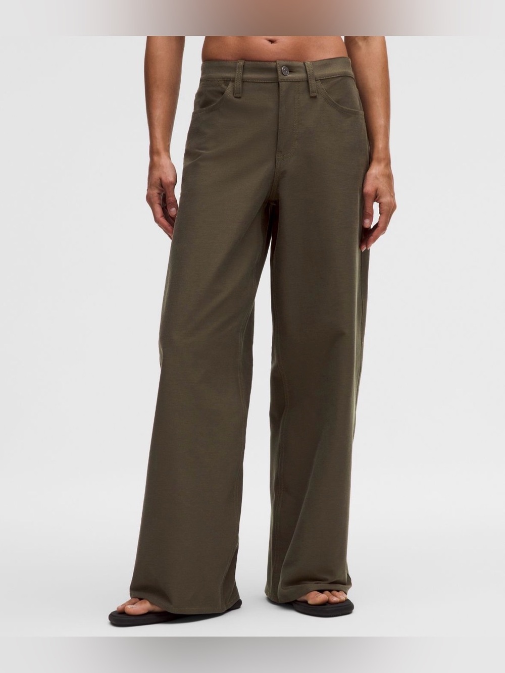 Lululemon EasyFive Low-Rise Classic Wide-Leg Pant